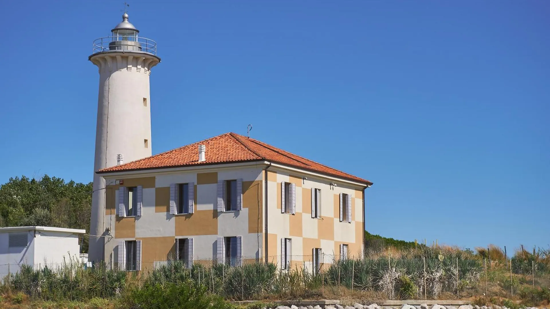 Relaxing Villa With Private Garden 250M From The Sea Bibione Appartement